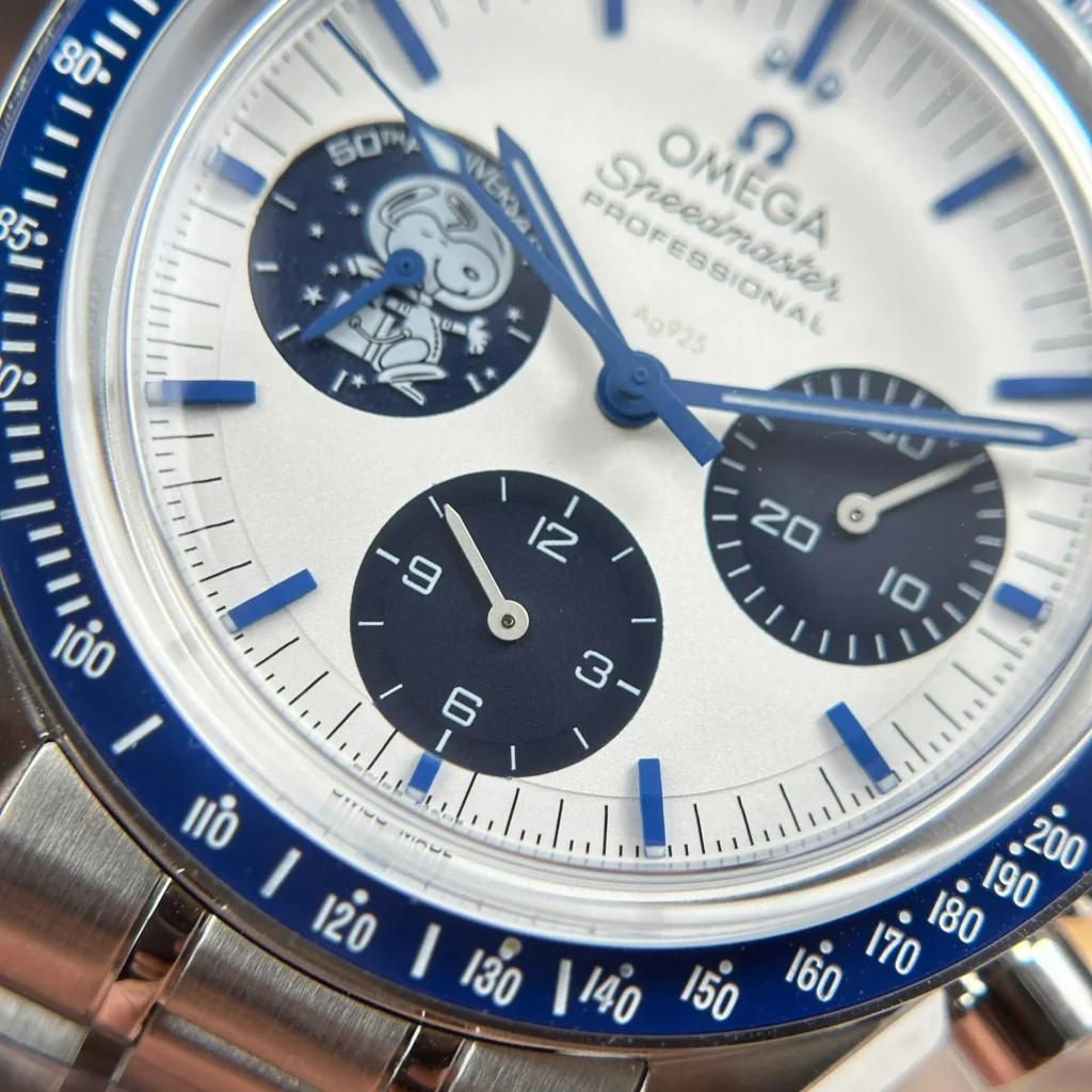 Omega Speedmaster Snoopy Avard 42mm 8.webp