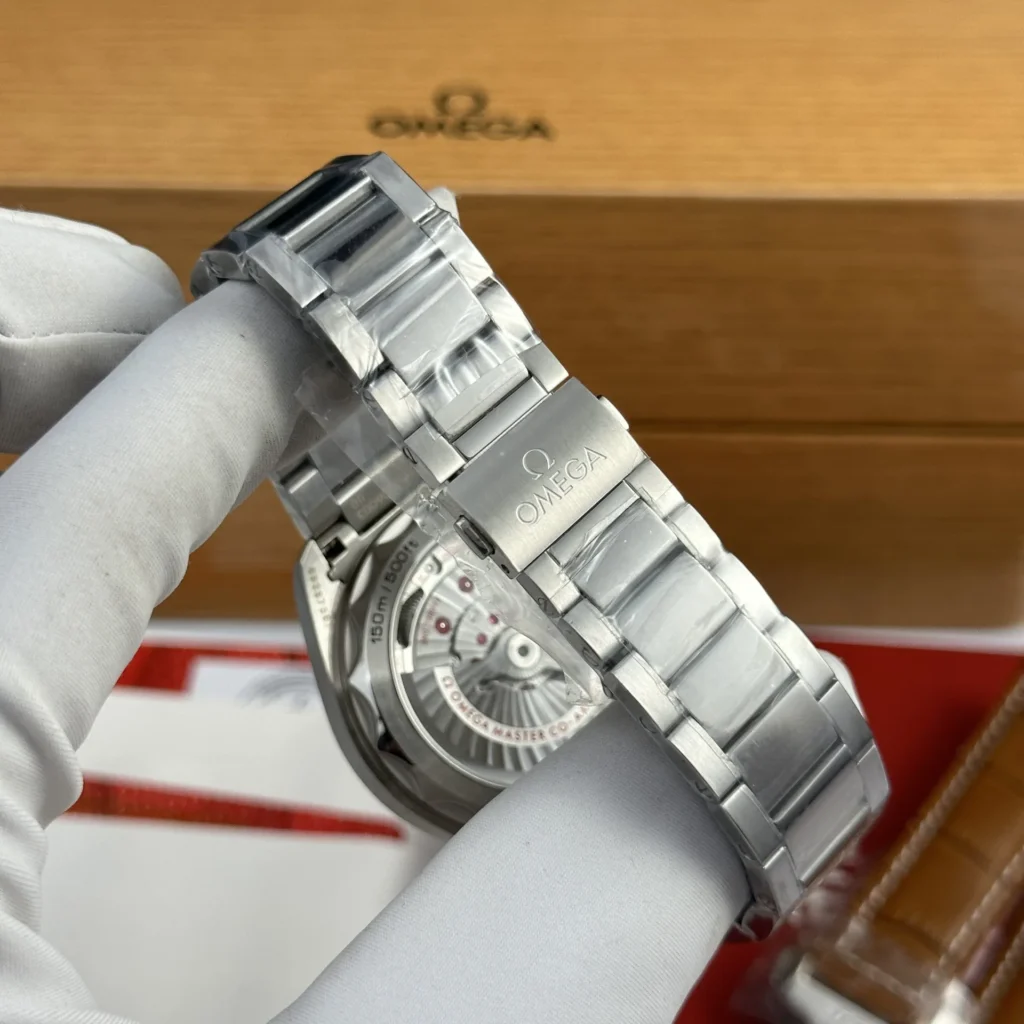 Omega Worldtimer 8.webp