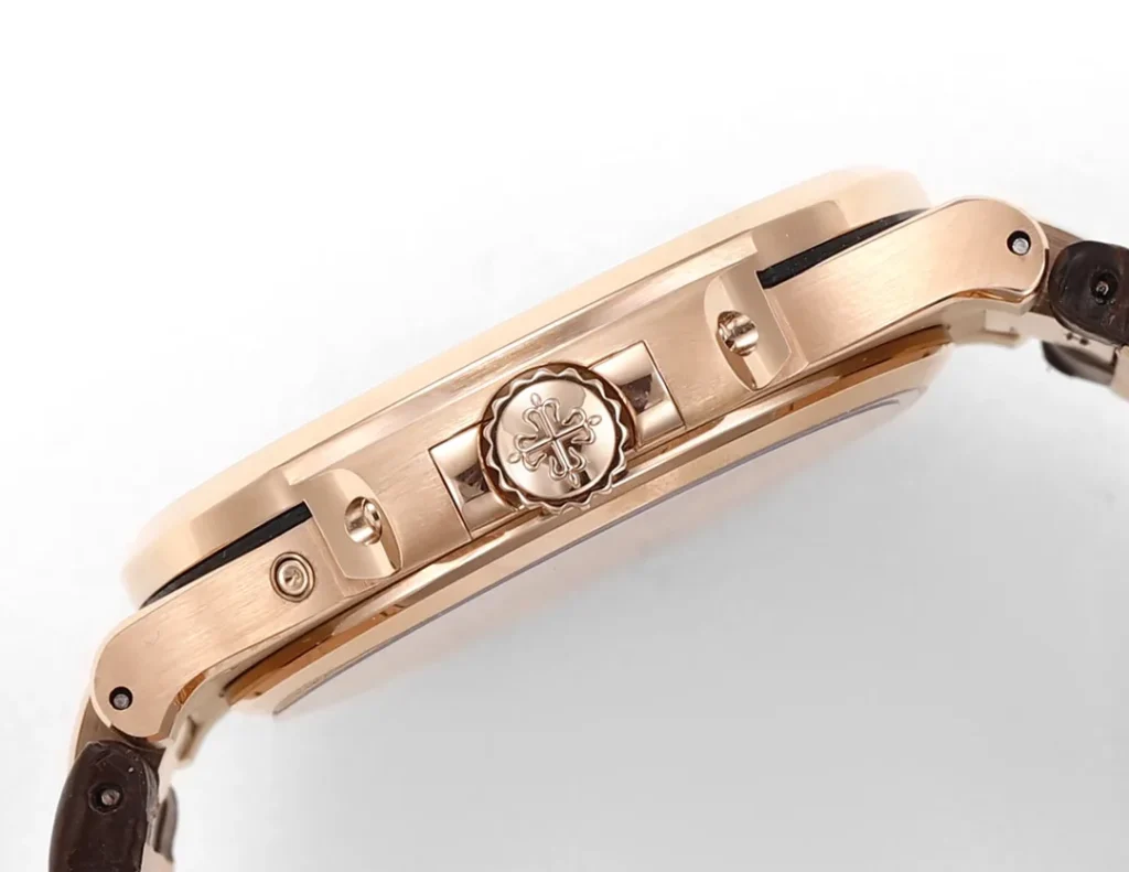Patek Philippe Nautilus 5712 Rose Gold 40mm 5.webp