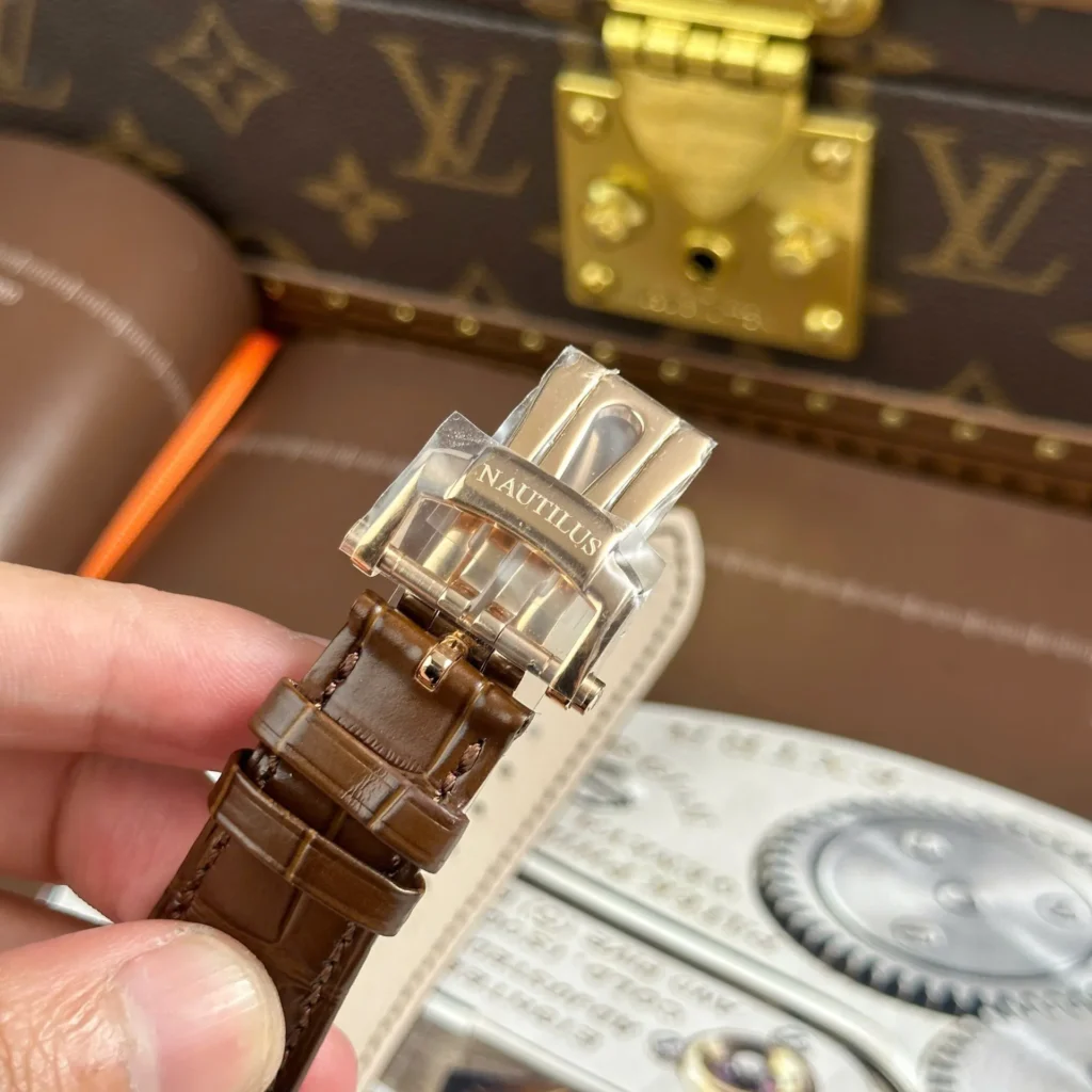 Patek Philippe Nautilus 5712R Rose Gold 40mm 9.webp