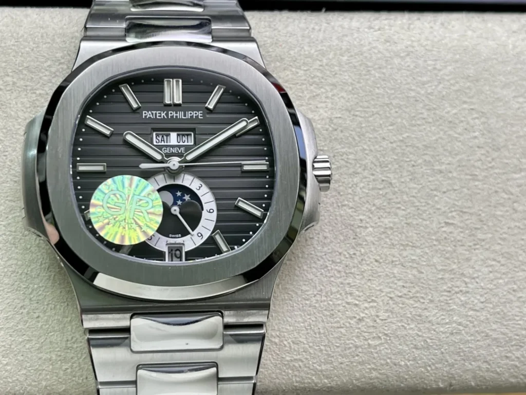 Patek Philippe Nautilus 5726 1A 001 40mm 1.webp