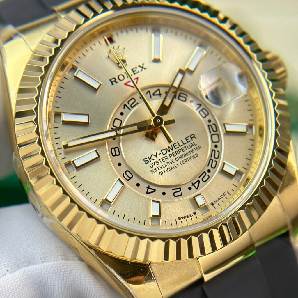 Rolex Che Tac Sky Dweller Champagne Nang 192 ZF 42mm 3.jpg