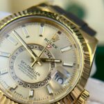 Rolex Che Tac Sky Dweller Champagne Nang 192 ZF 42mm 4.jpg