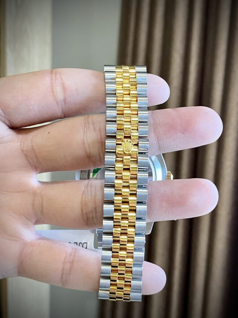Rolex Day Date 116233 Gold Dial 40mm 8.jpg