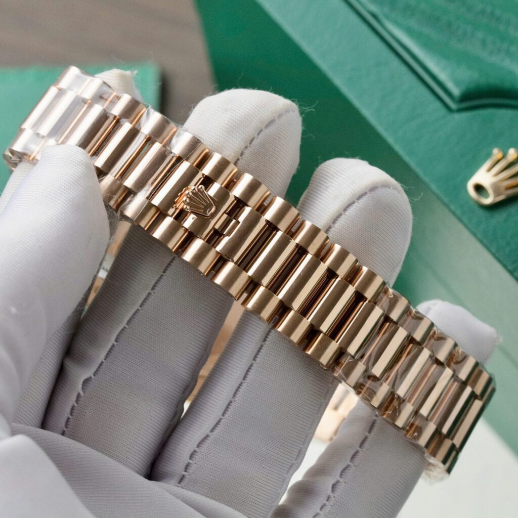 Rolex Day Date 228235 Blue Dial 40mm 5.jpg