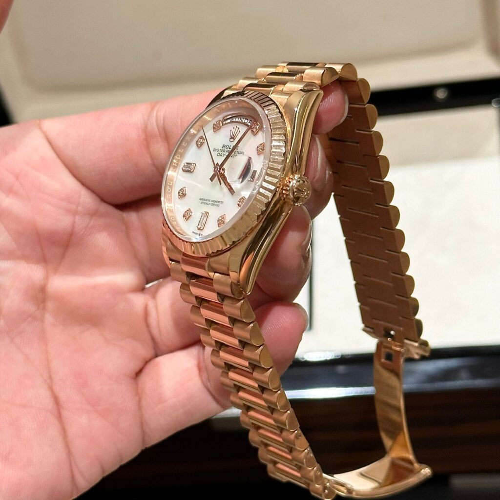 Rolex Day Date 228235 Moissanite Mother of Pearl Dial 36mm 2.jpg