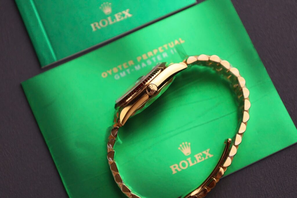 Rolex Day Date 228235 White Dial 36mm 10.jpg