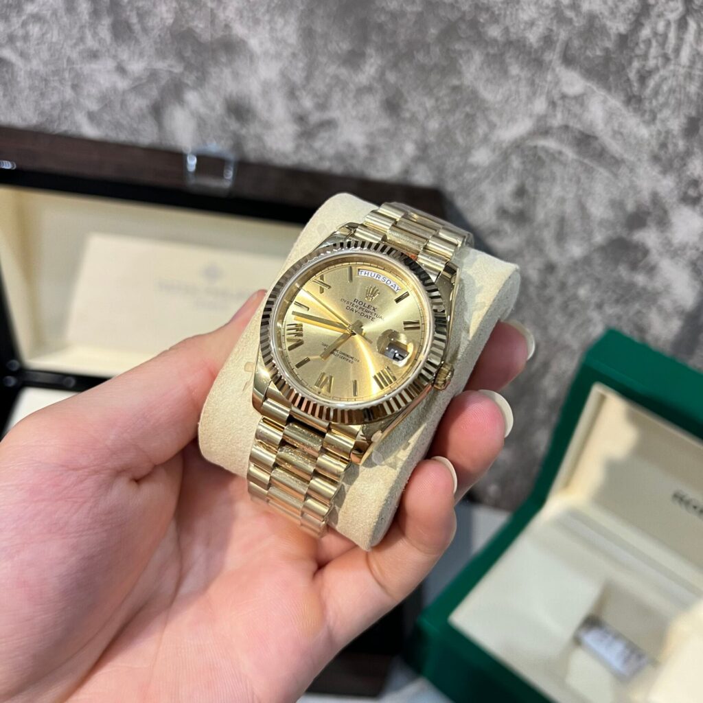 Rolex Day Date 228238 Roman Gold Dial 40mm 3.jpg