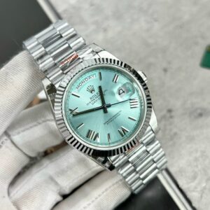 Rolex Day Date 228239 Roman Ice Blue Dial 40mm 2.jpg