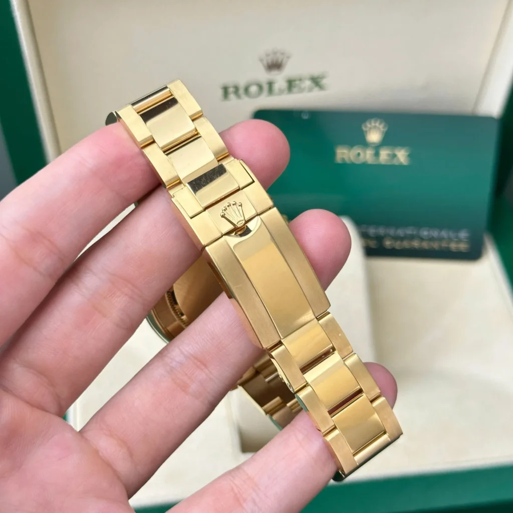 Rolex Daytona 116508 7.webp