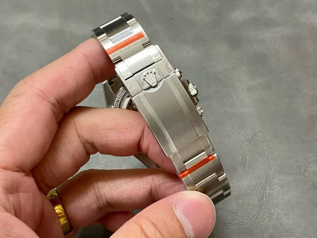 Rolex Daytona hollowed out 7.webp