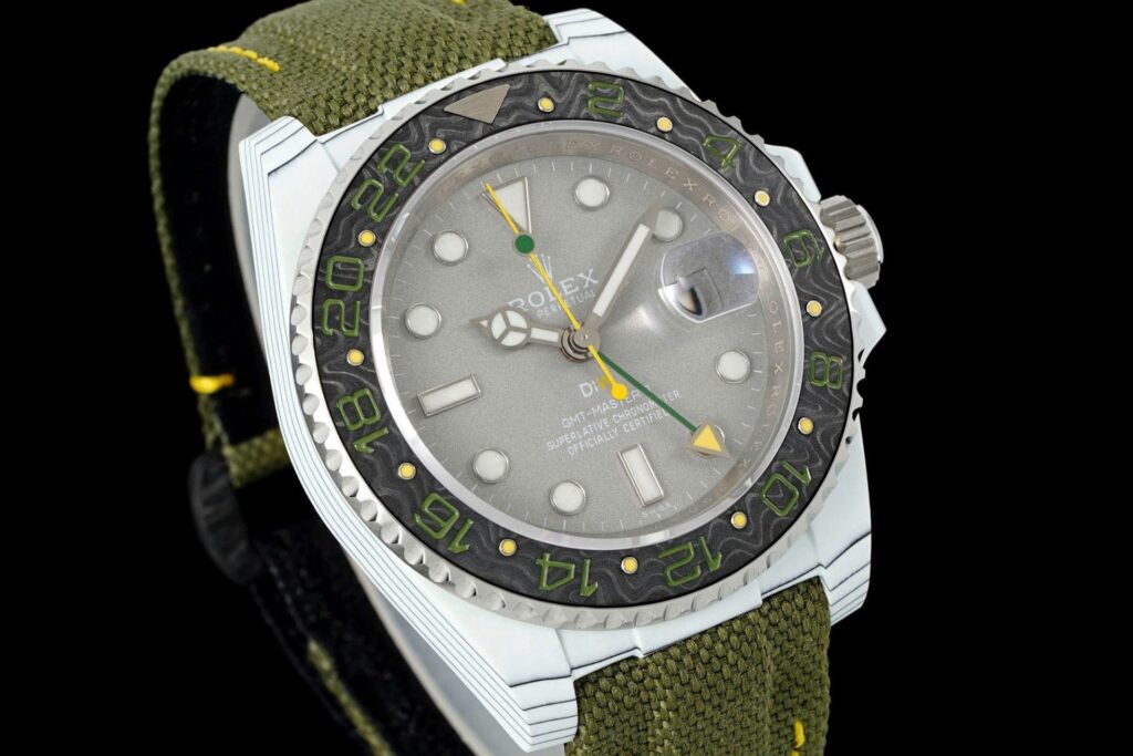 Rolex GMT Master II DiW Replica 11 Carbon 40mm 2.jpg