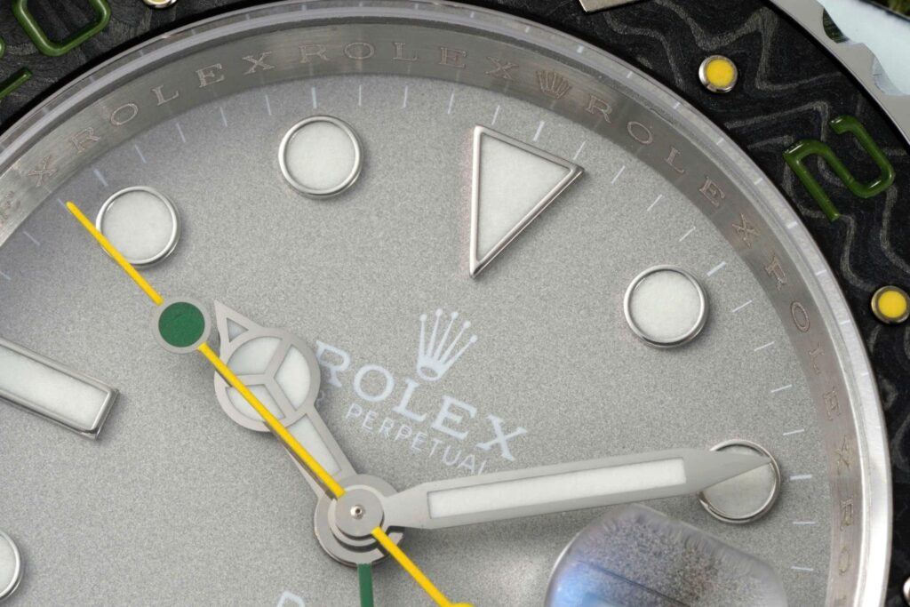 Rolex GMT Master II DiW Replica 11 Carbon 40mm 4.jpg
