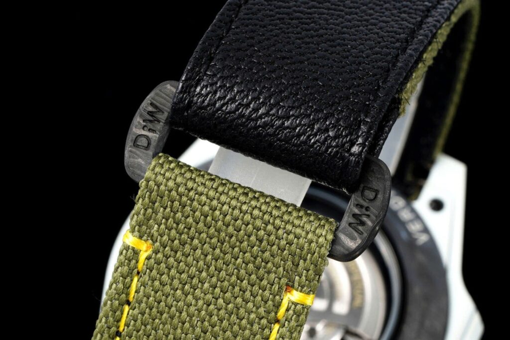 Rolex GMT Master II DiW Replica 11 Carbon 40mm 9.jpg