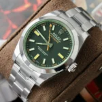 Rolex Milgauss 116400GV VS 40mm 2.webp