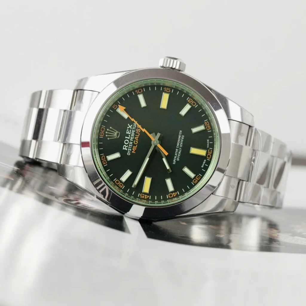 Rolex Milgauss 116400GV VS 40mm 4.webp