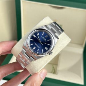 Rolex Oyster Perpetual 126000 Blue Dial 36mm 3.jpg
