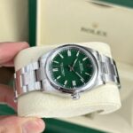 Rolex Oyster Perpetual 126000 Green Dial 36mm 3.jpg