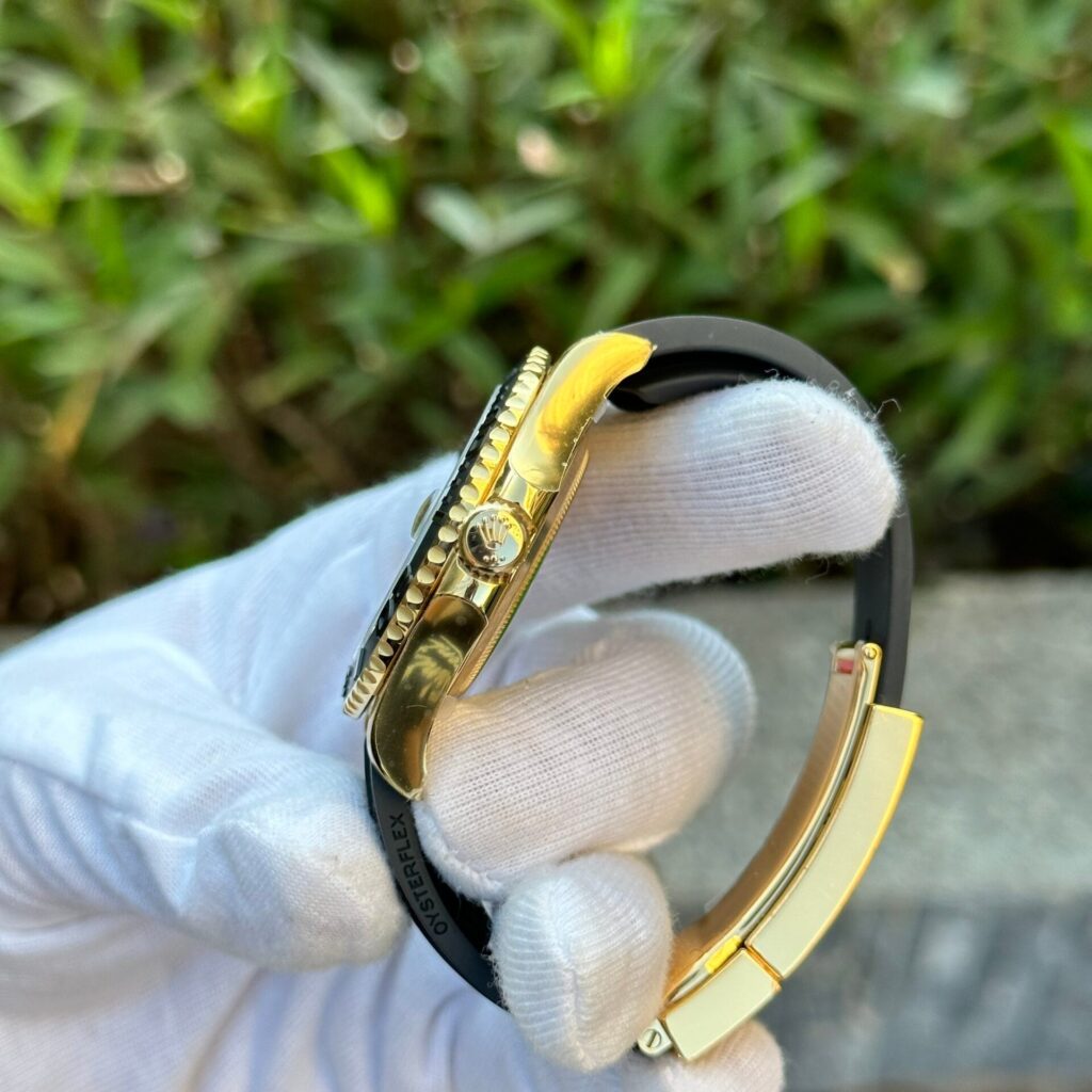 Rolex Oyster Perpetual M226658 Yacht Master Gold Oysterflex 42mm 11 Super Clone Watches 4.jpg