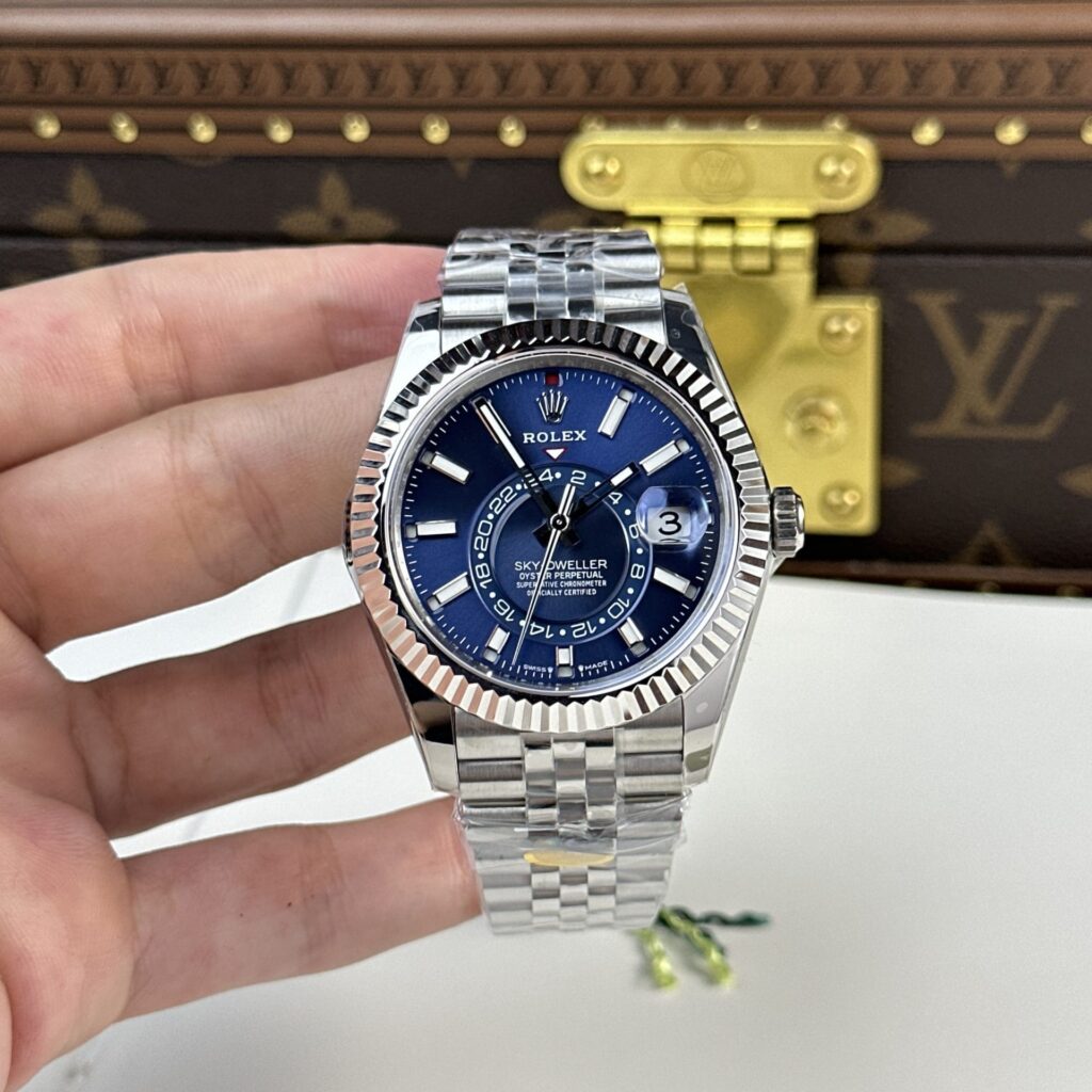 Rolex Rep 11 Sky Dweller M326934 Jubilee 42mm 1.jpg