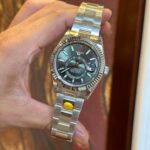 Rolex Sky Dweller 336934 Replica Mat Xanh La Cay Noob Factory 42mm 4.jpg