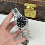 Rolex Sky Dweller M336934 Jubilee 42mm 2.jpg
