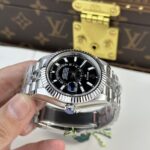 Rolex Sky Dweller M336934 Jubilee 42mm 3.jpg