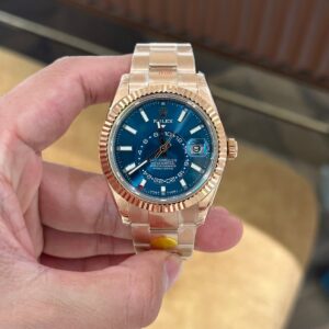 Rolex Sky Dweller M336935 0005 42mm 1.jpg