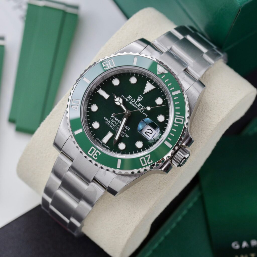 Rolex Submariner 116610LV Hulk Replica VS 40mm 3.jpg