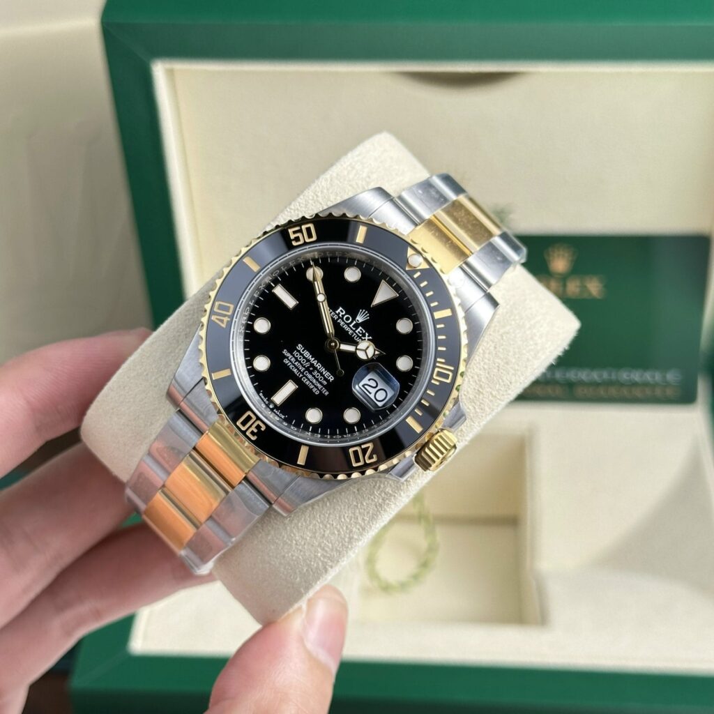 Rolex Submariner Date 126613LN Replica 11 VS 41mm 3.jpg