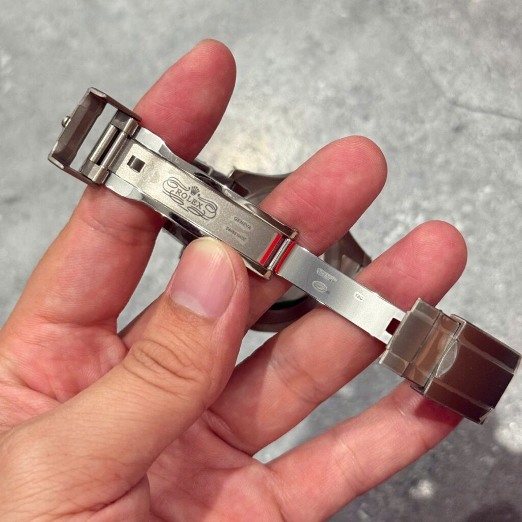 Rolex Yacht Master Titanium 226627 42mm 7.jpg