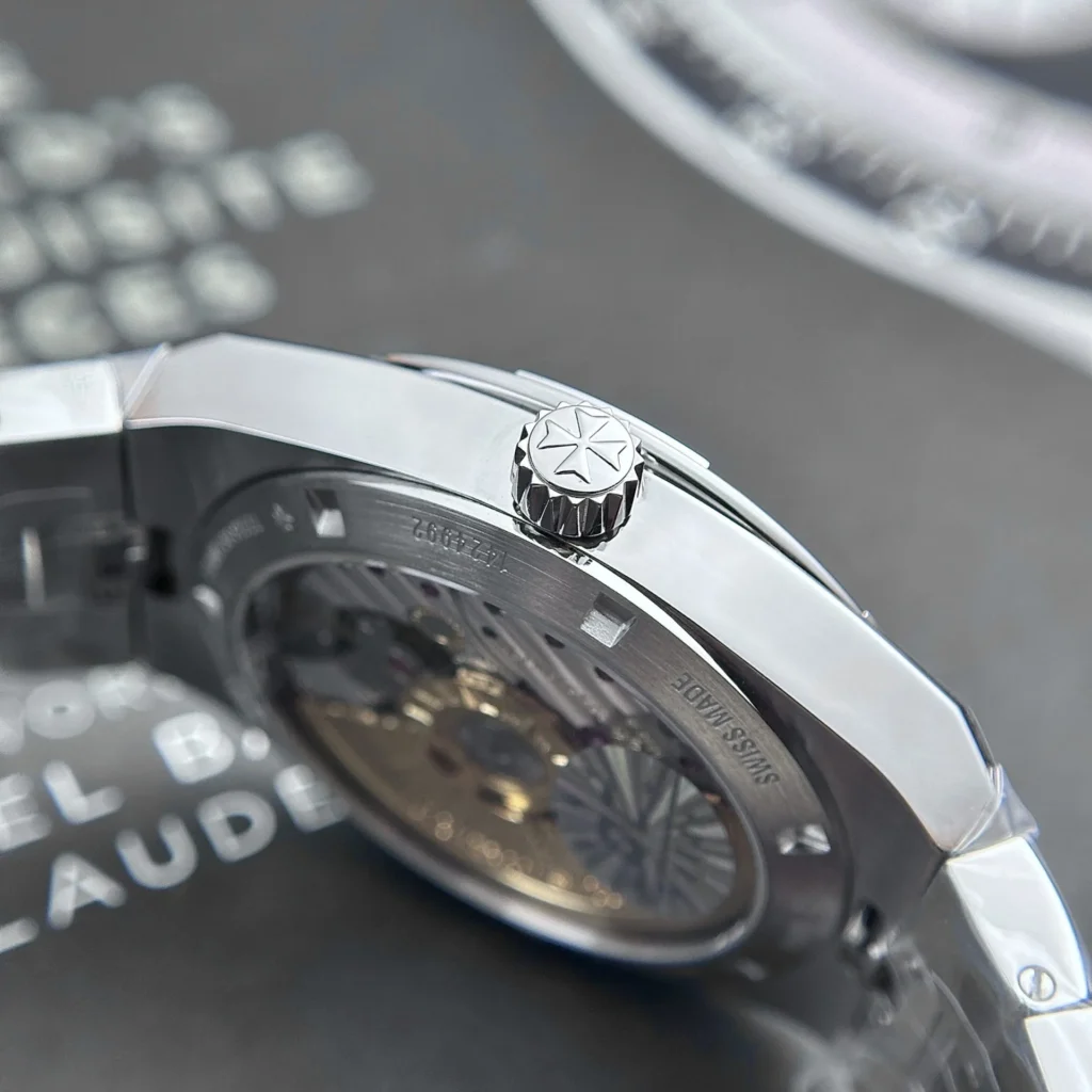 Vacheron Constantin Overseas 4500V 41mm 5.webp