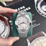 Vacheron Constantin Overseas 4500V Silver Dial 41mm.webp