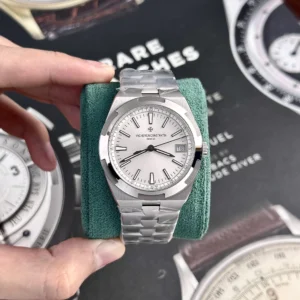 Vacheron Constantin Overseas 4500V Silver Dial 41mm.webp
