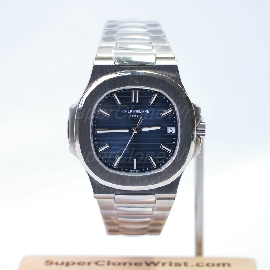Patek-Philippe-Nautilus-5711-Blue-Dial-40mm 1：1 SuperClone Watch Replica Watches - 1