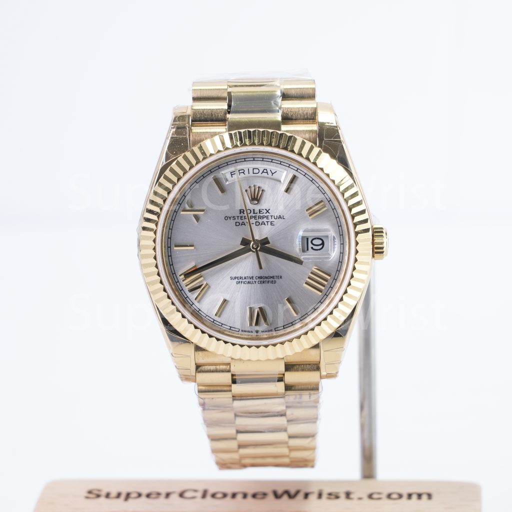Rolex Day-Date 228238 18K Yellow Gold Silver Sunray Roman Dial Fluted Bezel President Bracelet 40mm Replica Watches - 1
