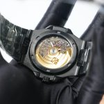 Patek-Philippe-Nautilus-5711-Black-Ceramic-Blue-Dial-40mm 1：1 SuperClone Watch Replica Watches - 10