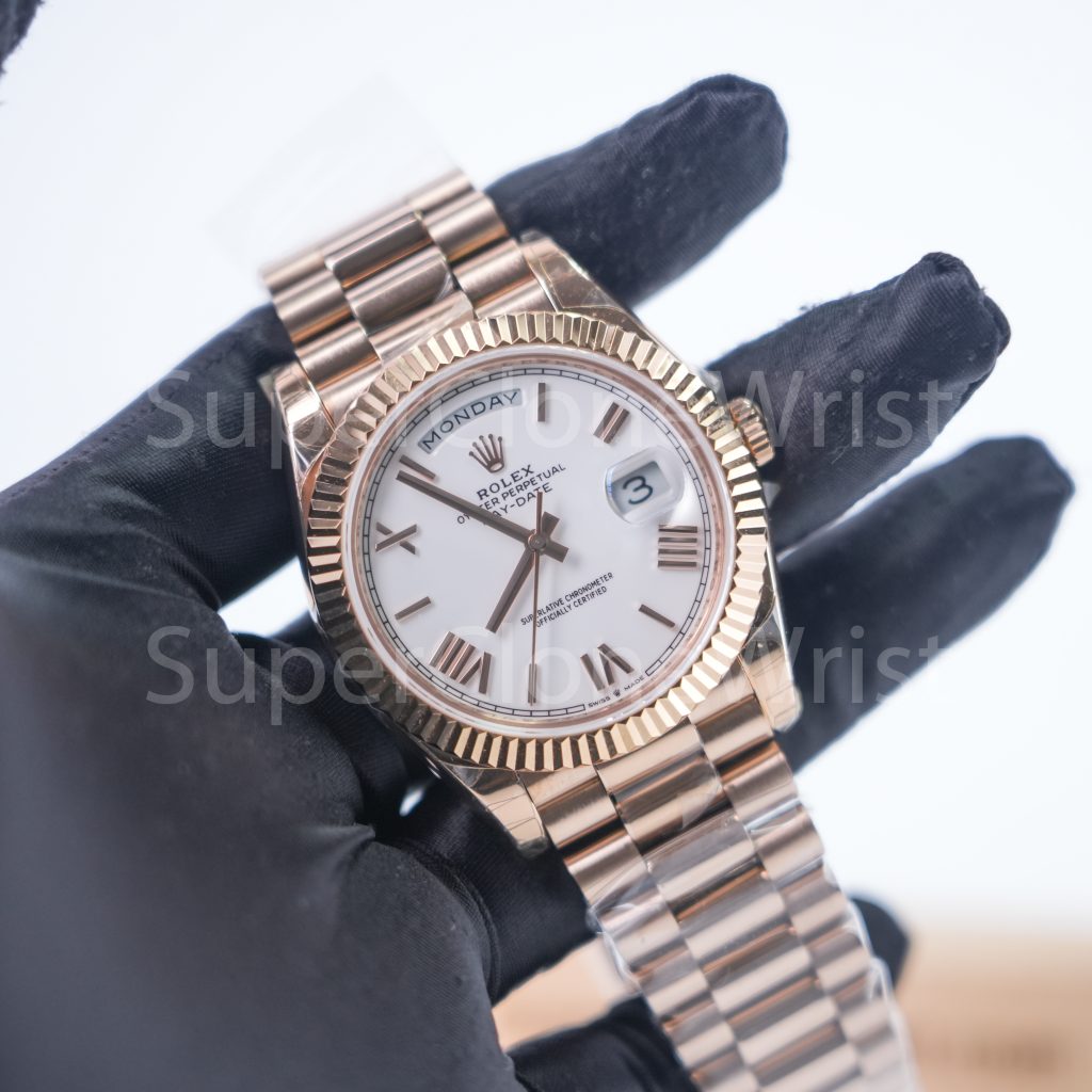 Rolex Day-Date 228235 Rose Gold White Dial Roman Numerals Fluted Bezel President Bracelet 40mm Replica Watches - 2