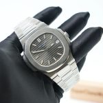 Patek-Philippe-Nautilus-5711-Grey-Dial-40mm 1：1 SuperClone Watch Replica Watches - 3