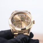 Rolex Day-Date 228238 18K Yellow Gold Champagne Sunray Baguette Diamond Dial Fluted Bezel President Bracelet 40mm Replica Watches - 3