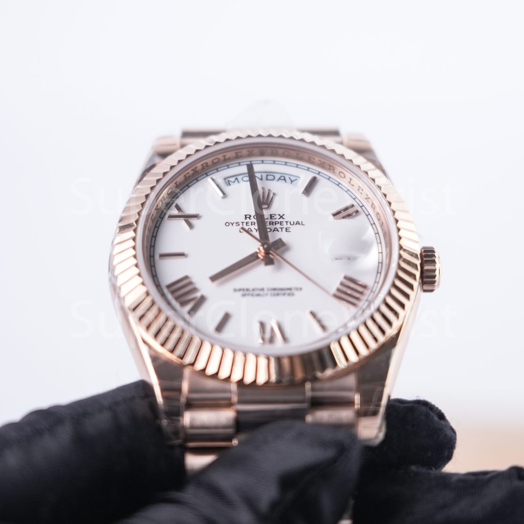 Rolex Day-Date 228235 Rose Gold White Dial Roman Numerals Fluted Bezel President Bracelet 40mm Replica Watches - 3