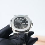 Patek-Philippe-Nautilus-5711-Grey-Dial-40mm 1：1 SuperClone Watch Replica Watches - 4