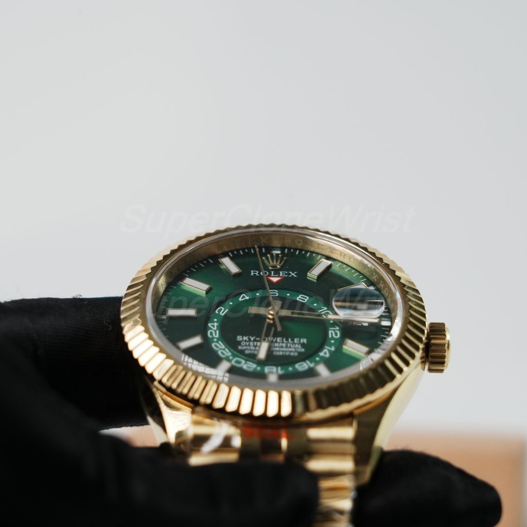 Rolex-Sky-Dweller-326238-Forest-Green-Dial-Yellow-Gold-42mm Super Clone Watches Replica Watches - 4