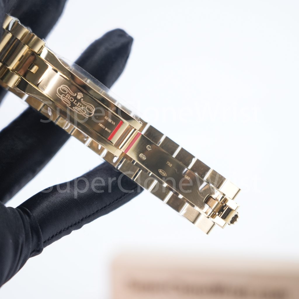 Rolex Day-Date 228238 18K Yellow Gold Silver Sunray Roman Dial Fluted Bezel President Bracelet 40mm Replica Watches - 8