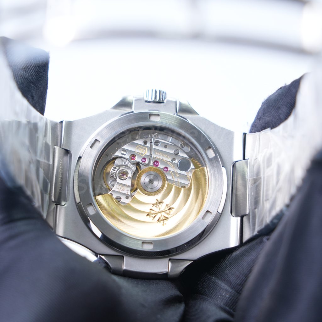 Patek-Philippe-Nautilus-5711-Blue-Dial-40mm 1：1 SuperClone Watch Replica Watches - 9