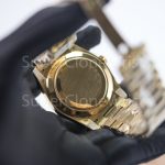 Rolex Day-Date 228238 18K Yellow Gold Green Roman Dial Fluted Bezel President Bracelet 40mm Replica Watches - DSC05624