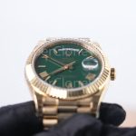 Rolex Day-Date 228238 18K Yellow Gold Green Roman Dial Fluted Bezel President Bracelet 40mm Replica Watches - DSC05630