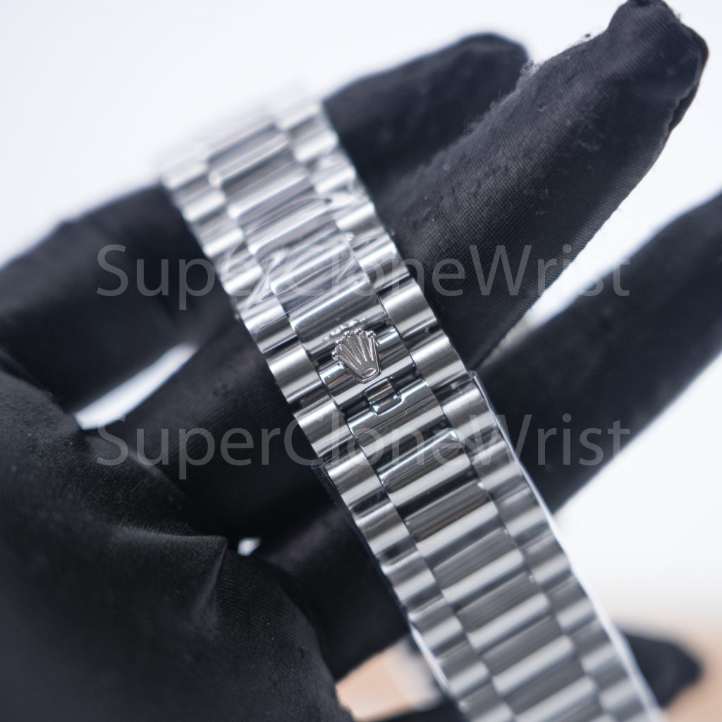 Rolex Day-Date 228239 Steel Green Sunray Roman Dial Fluted Bezel President Bracelet 40mm Replica Watches - DSC05648