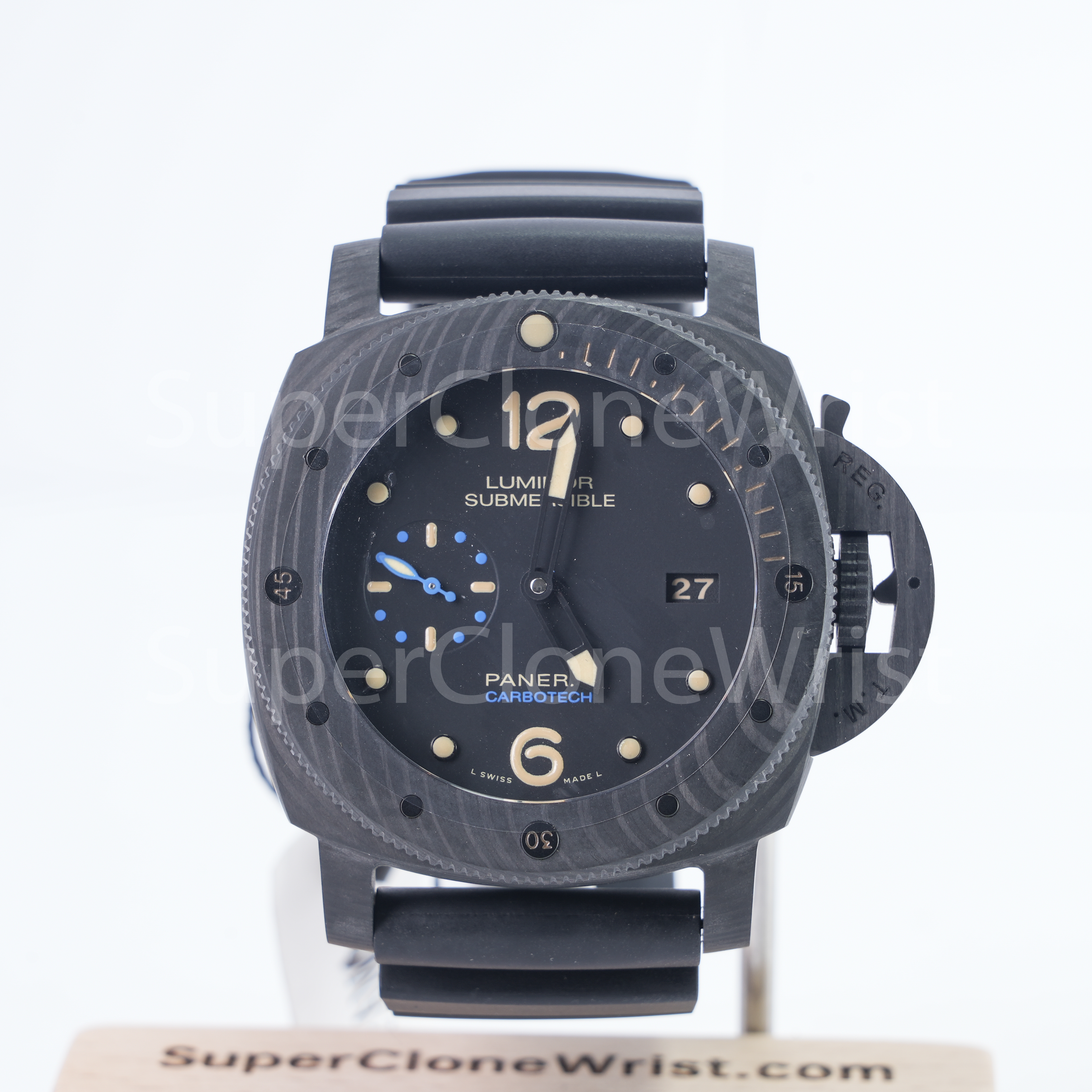 Panerai Luminor Submersible PAM00616 47mm replica with black Carbotech case and rubber strap