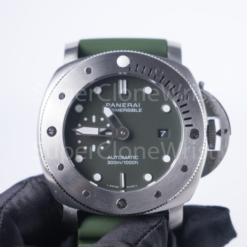 Panerai Submersible Verde Militare PAM01055 Steel Green Dial Green Rubber Strap 42mm Replica Watches - 4